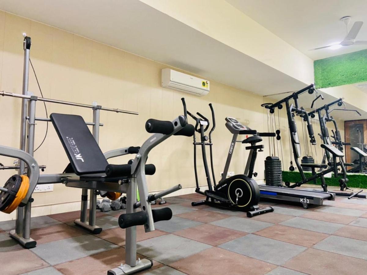 Olive Service Apartments - Golf Course Road Gurgaon Eksteriør billede