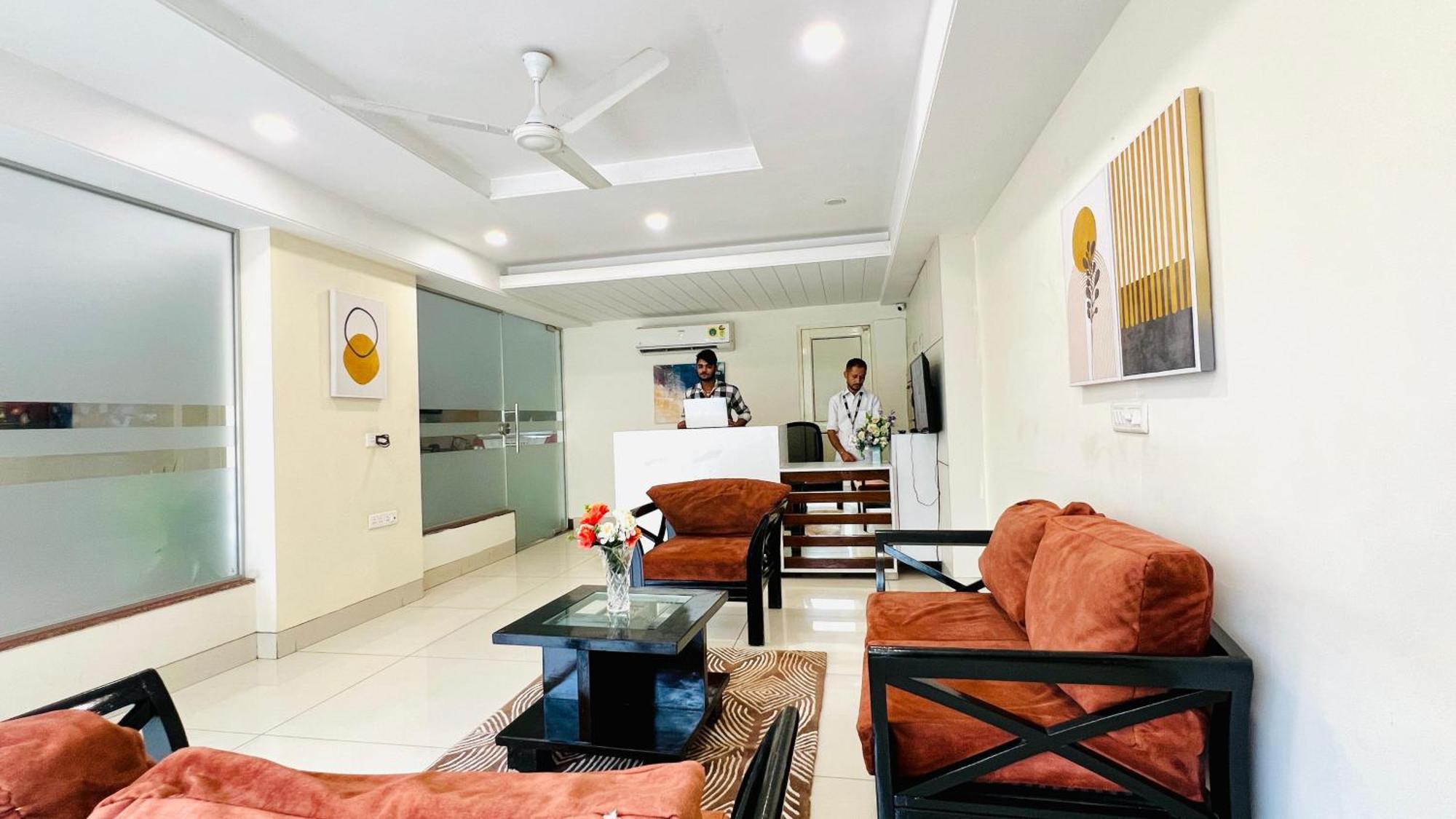 Olive Service Apartments - Golf Course Road Gurgaon Eksteriør billede